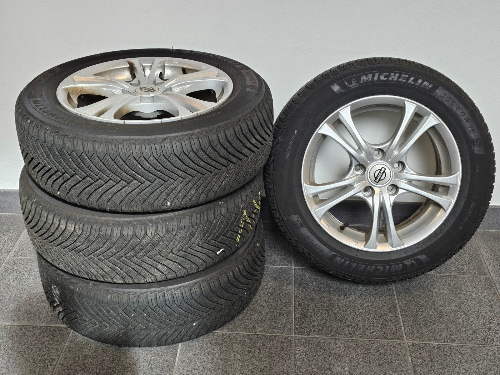 Winterbanden Michelin Alpin 7 205/60 R16 op alu velgen, Ophalen, Gebruikt, 16 inch, Banden en Velgen