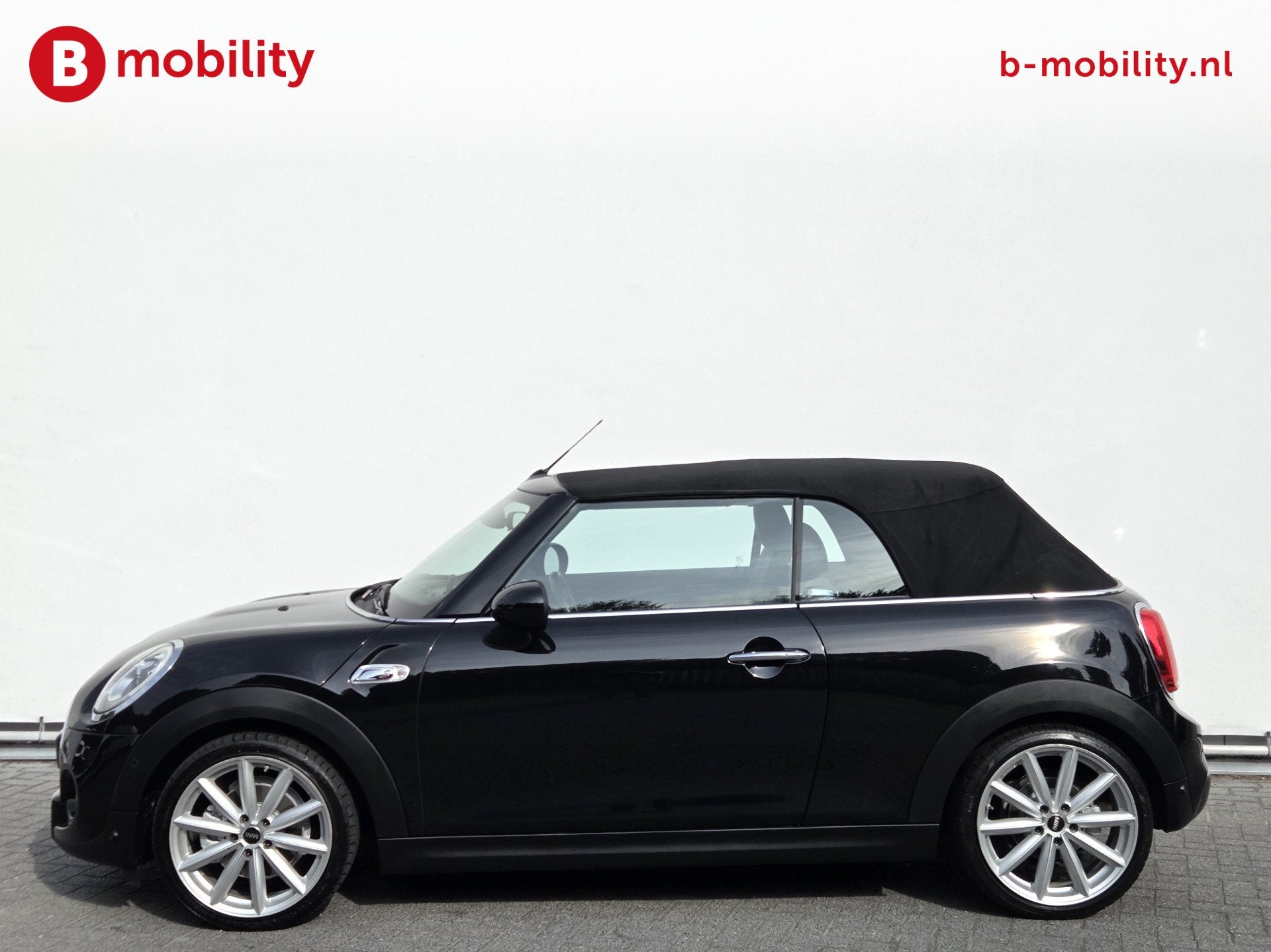 MINI Cabrio 2.0 Cooper S Chili Serious Business Head-Up Harm, Auto's, 1998 cc, Gebruikt, Cabriolet, 4 stoelen
