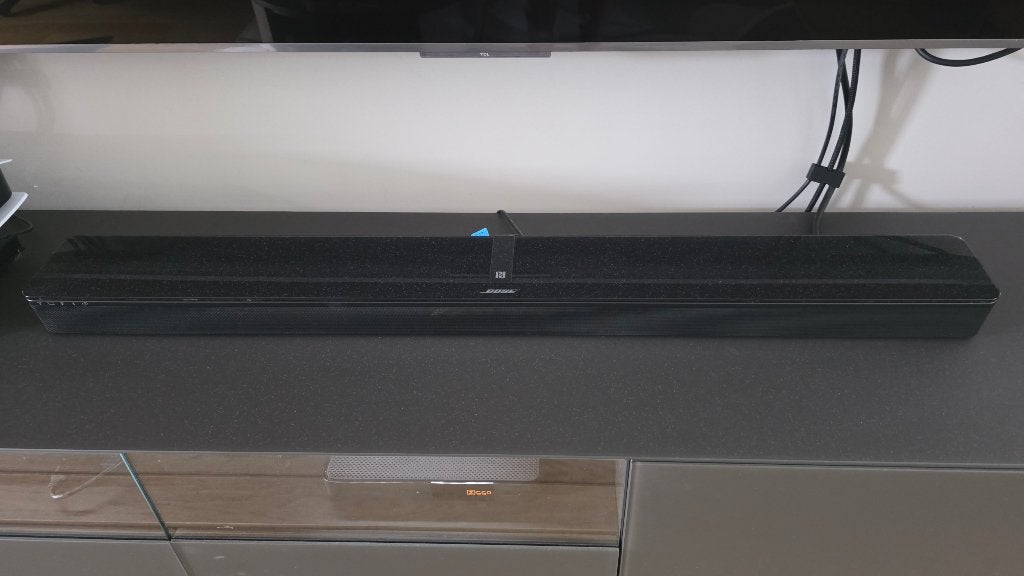 Foto 4 van Bose SoundTouch 300 Soundbar, Bass Module en rear speakers