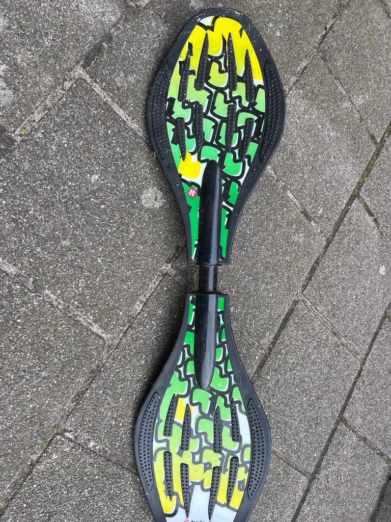 Street Surfing Waveboard - Groen/Zwart, Sport en Fitness, Skateboarden, Ophalen of Verzenden, Gebruikt, Waveboard