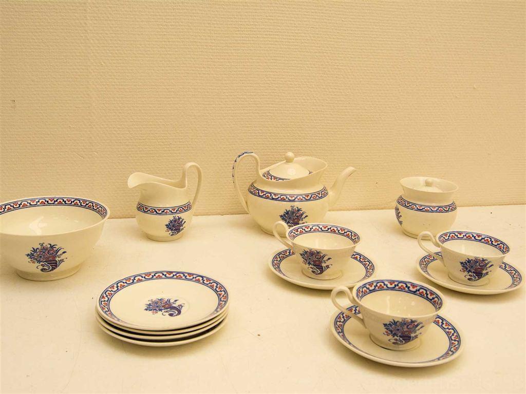 16 delig haddon wedgwoods thee servies 29557, Ophalen of Verzenden, Gebruikt, Aardewerk, Bord(en)
