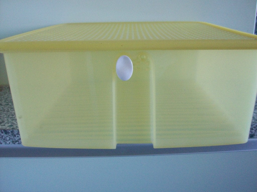 tupperware koelkast smart doos inhoud 8 liter, Ophalen of Verzenden, Zo goed als nieuw, Geel, Bewaardoos