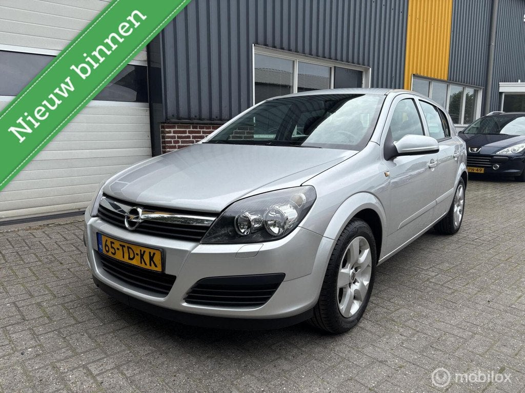 Opel Astra 1.4 Edition NETTE AUTO!, Auto's, Voorwielaandrijving, Gebruikt, 4 cilinders, 49 €/maand