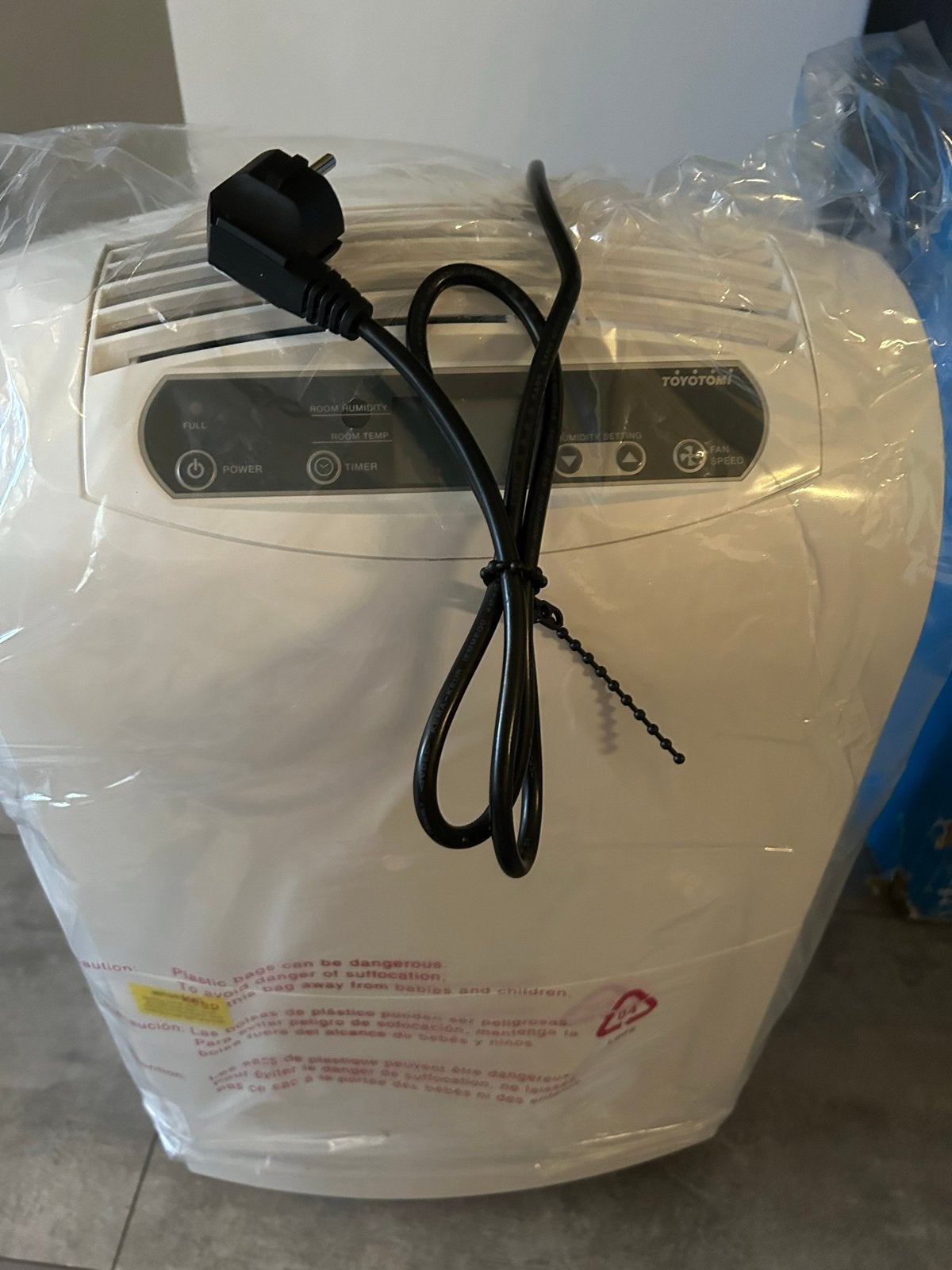 Toyotomi Luchtontvochtiger 30L/dag - Nieuw in doos, Ophalen, Nieuw, Luchtontvochter