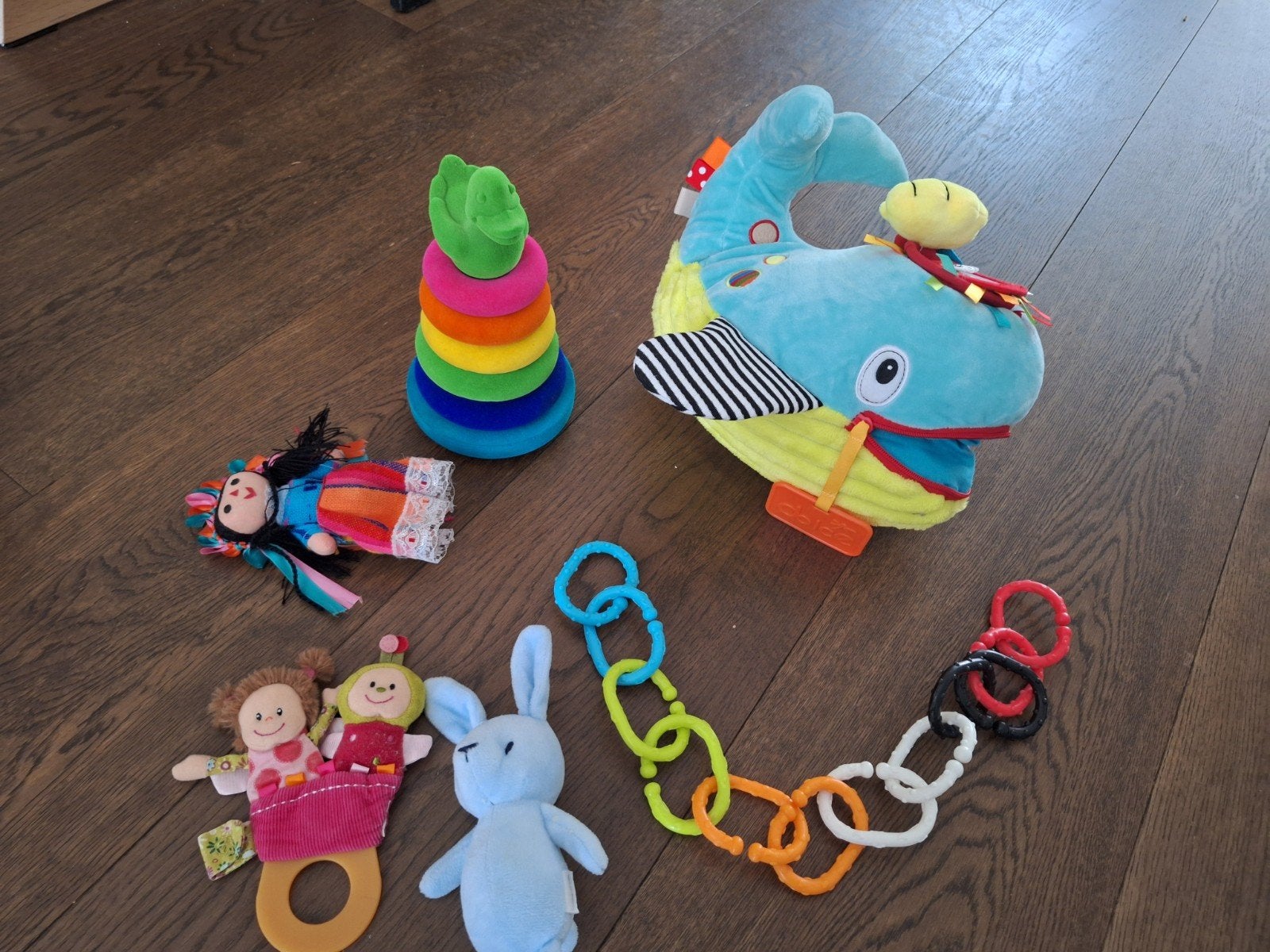 Diverse babyspeeltjes: rammelaar, stapeltoren, knuffels, Ophalen of Verzenden, Gebruikt, Overige typen