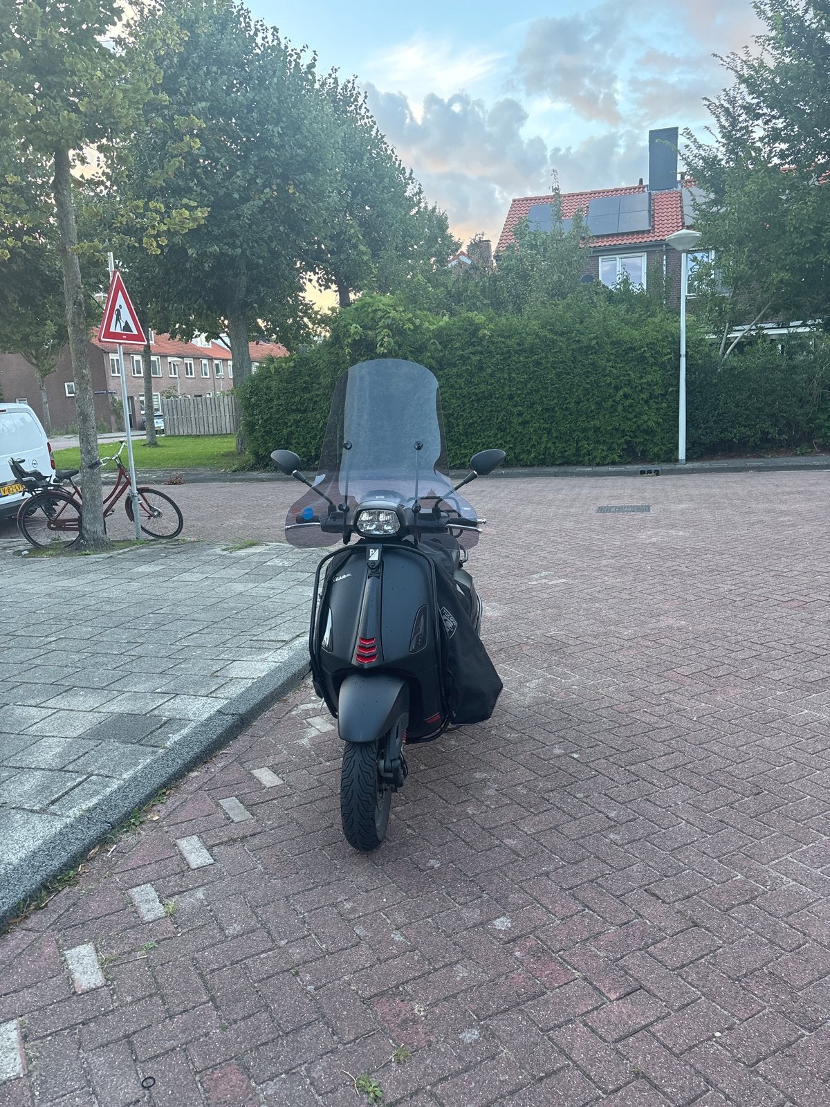 Vespa Sprint 2023, Fietsen en Brommers, Ophalen, Zo goed als nieuw, Benzine, Vespa