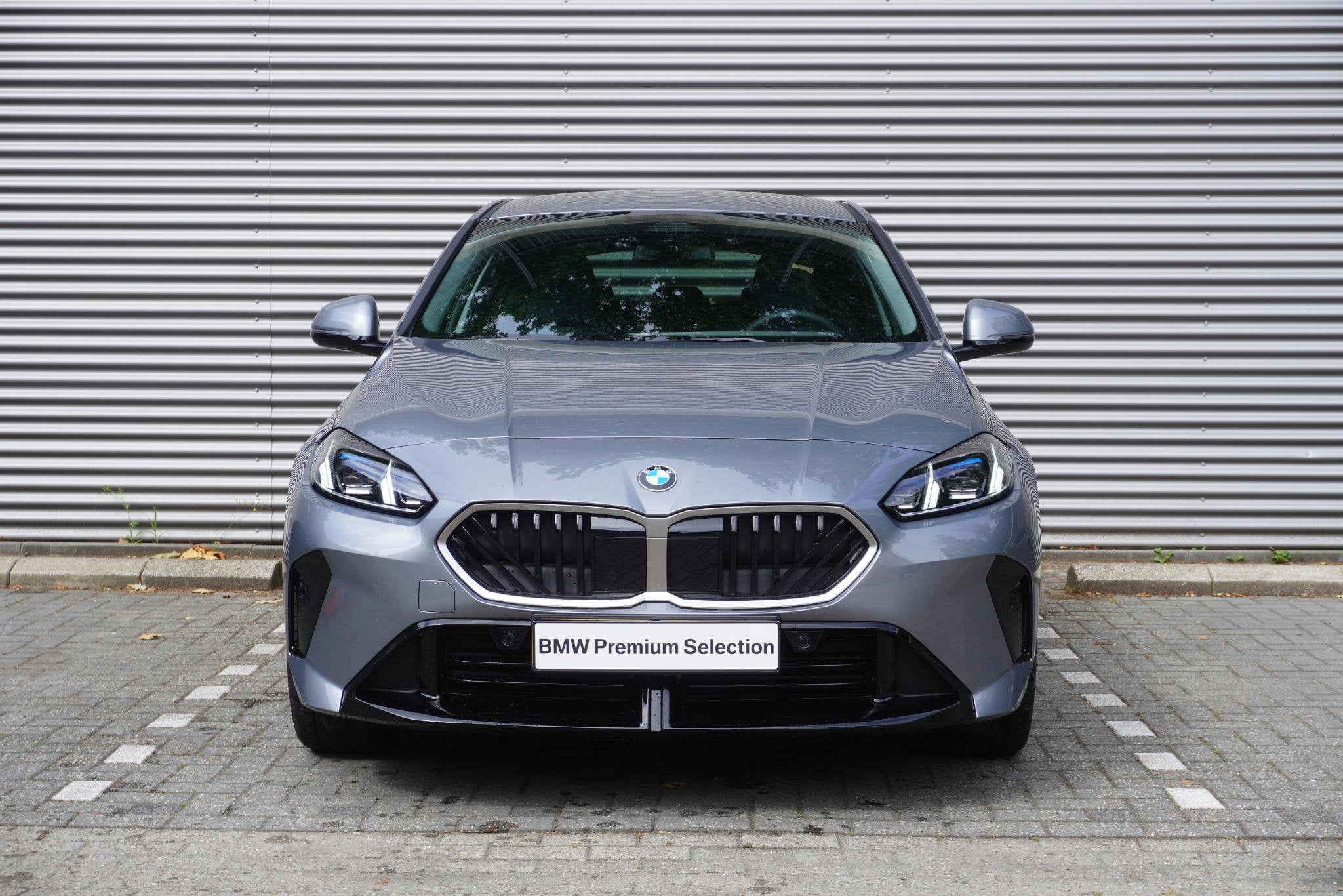 BMW 1 Serie 120 | M Sport Design | Premium Pack | Stuurwielr, Auto's, Stof, Euro 6, Met garantie (alle), Origineel Nederlands