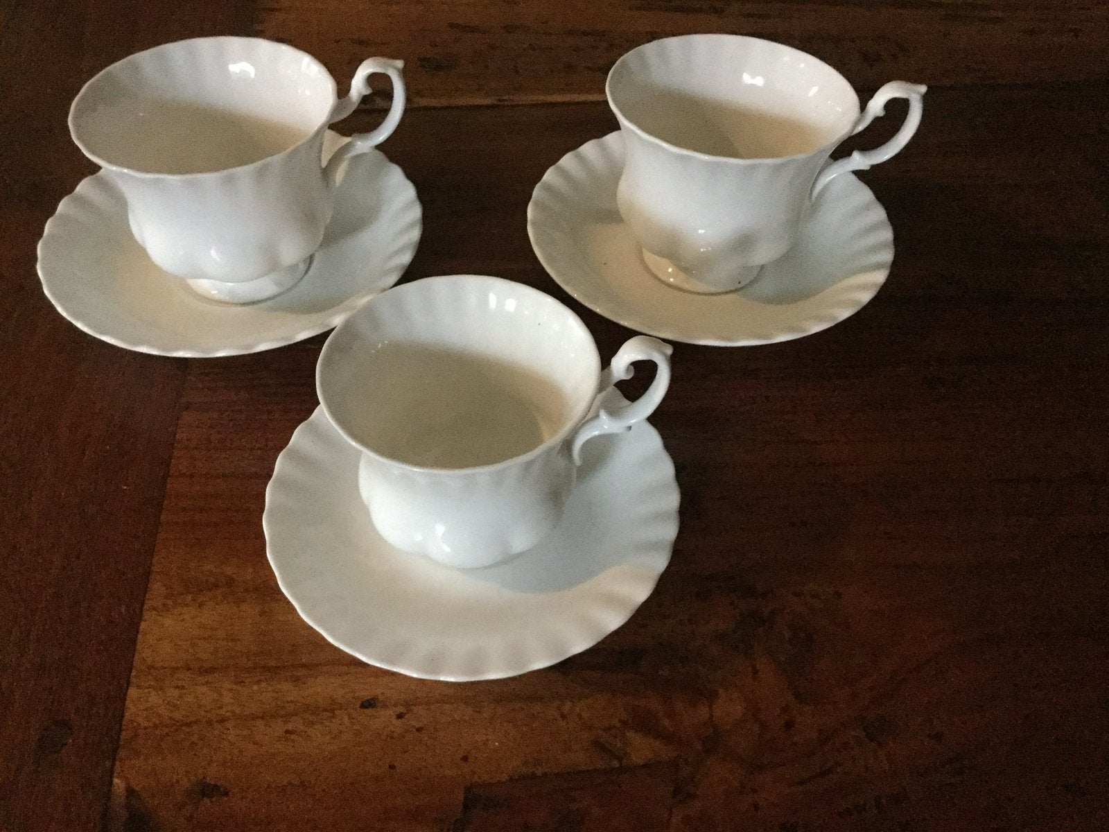 ROYAL ALBERT: kop en schotels.HOME & GARDEN: beker en kommen, Ophalen of Verzenden