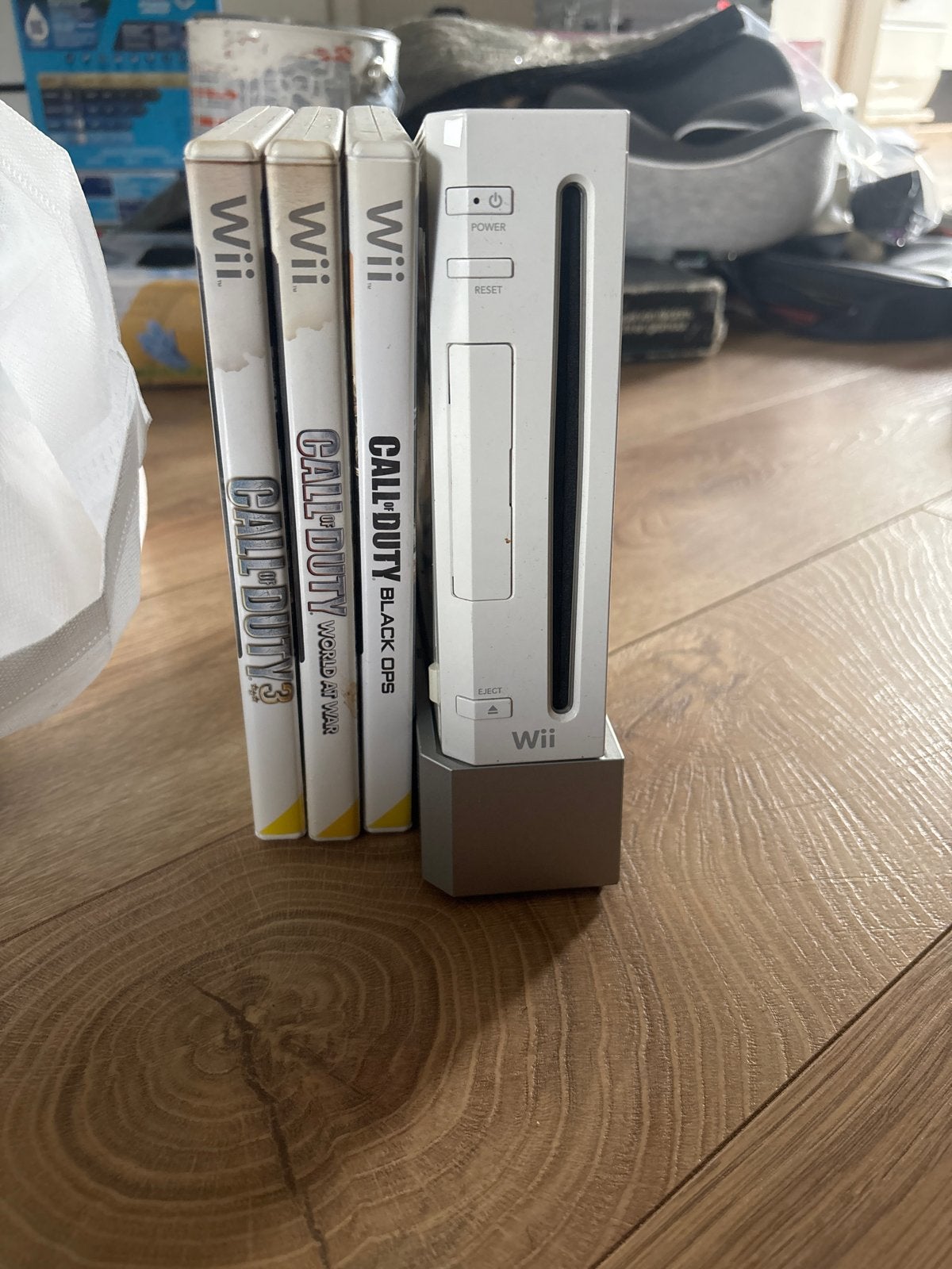 Wii Console met Call of Duty games, Spelcomputers en Games, Spelcomputers | Nintendo Wii, Gebruikt, Met 2 controllers, Met games