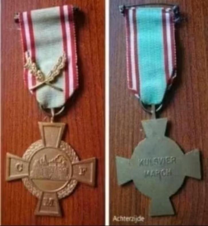 Eremedaille Militaire mars van de Navo in Denemarken, Verzamelen, Militaria | Algemeen, Verzenden, Overige soorten, Overige gebieden