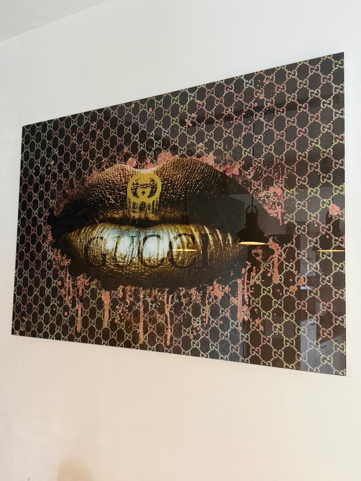 Gucci glas schilderij, Ophalen, Nieuw, Schilderij, 100 tot 125 cm