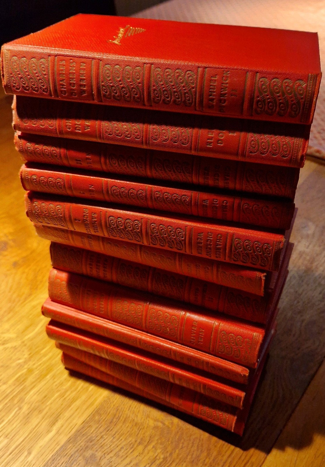 Charles Dickens 12 delig nederlands talig bundel, Ophalen of Verzenden, Zo goed als nieuw