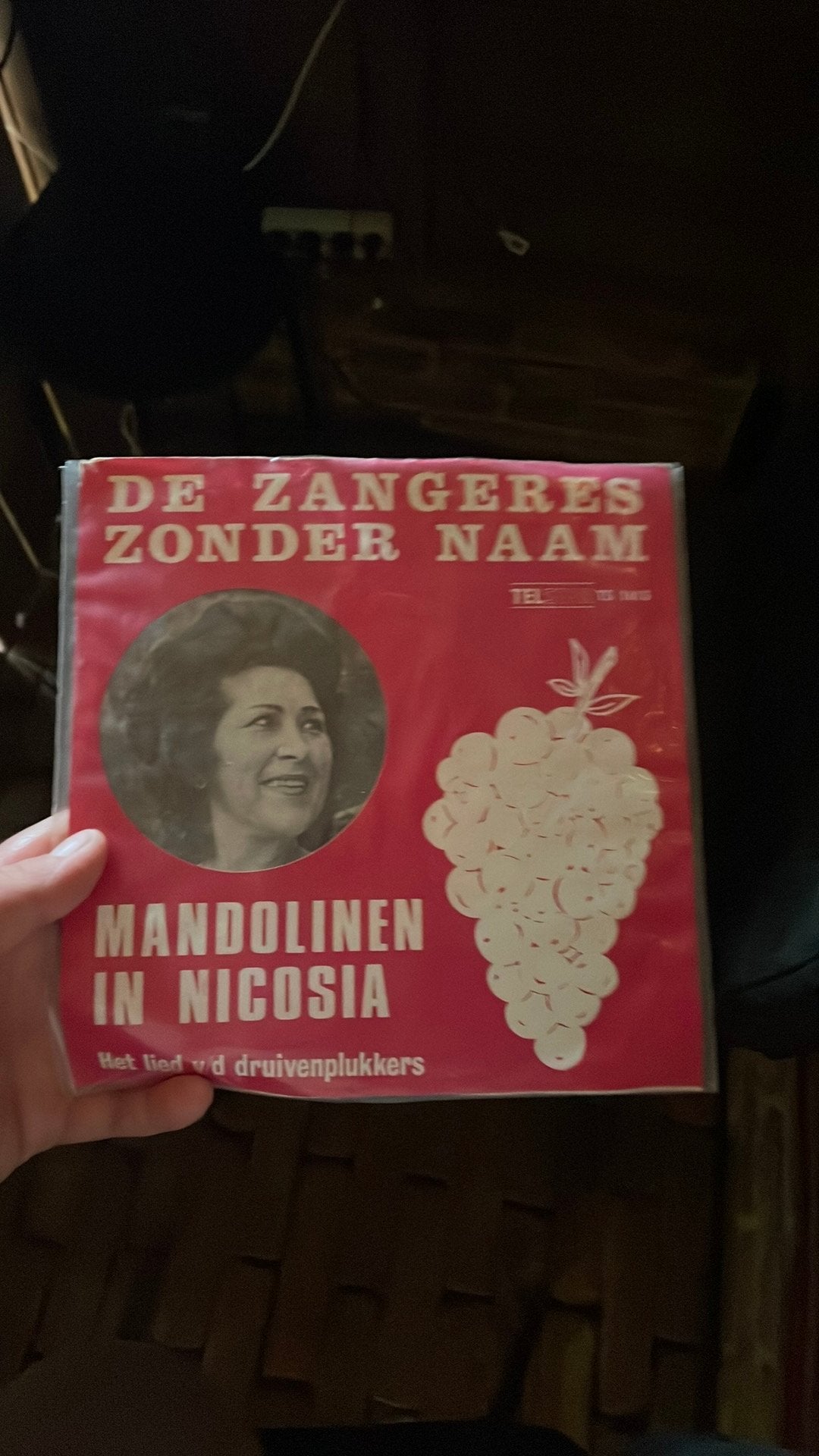 Singels zangeres zonder naam, Ophalen, Zo goed als nieuw