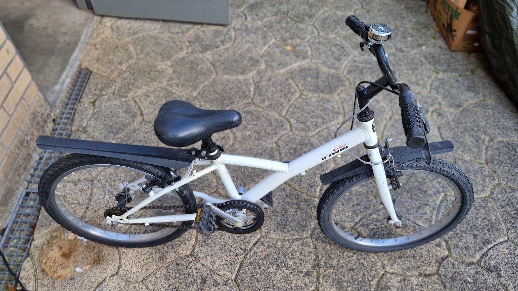Crossfiets B'twin 20 Inch, Fietsen en Brommers, Ophalen, Gebruikt, Staal, Velgrem
