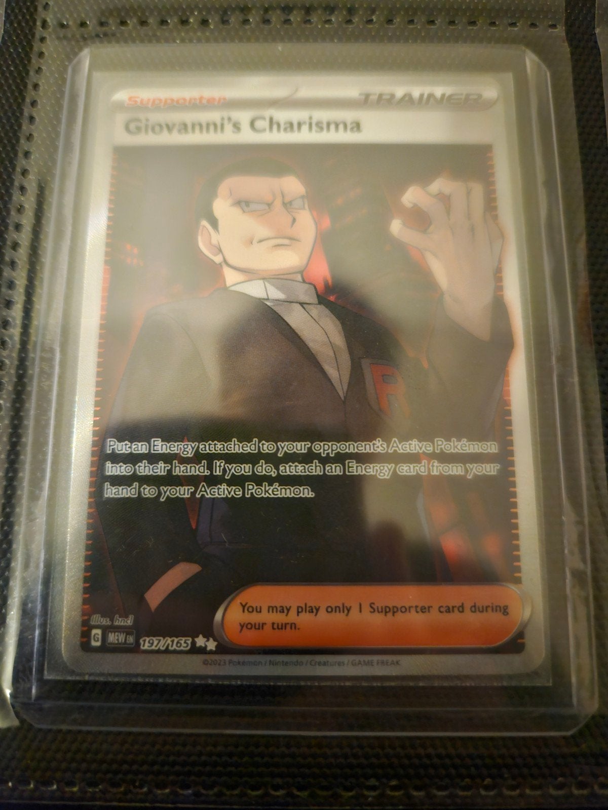 Pokemon Giovanni's Charisma 197/165 151 Set Engels, Ophalen of Verzenden, Zo goed als nieuw, Losse kaart, Foil