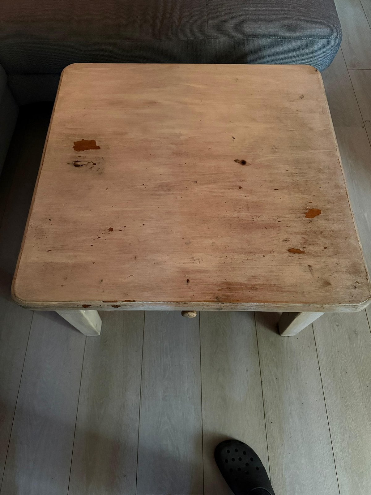 Dressior is 1.50 l 40 cm d en 95 h salon tafel is 48 h 80x80, Ophalen, Gebruikt, Vierkant, 50 tot 100 cm