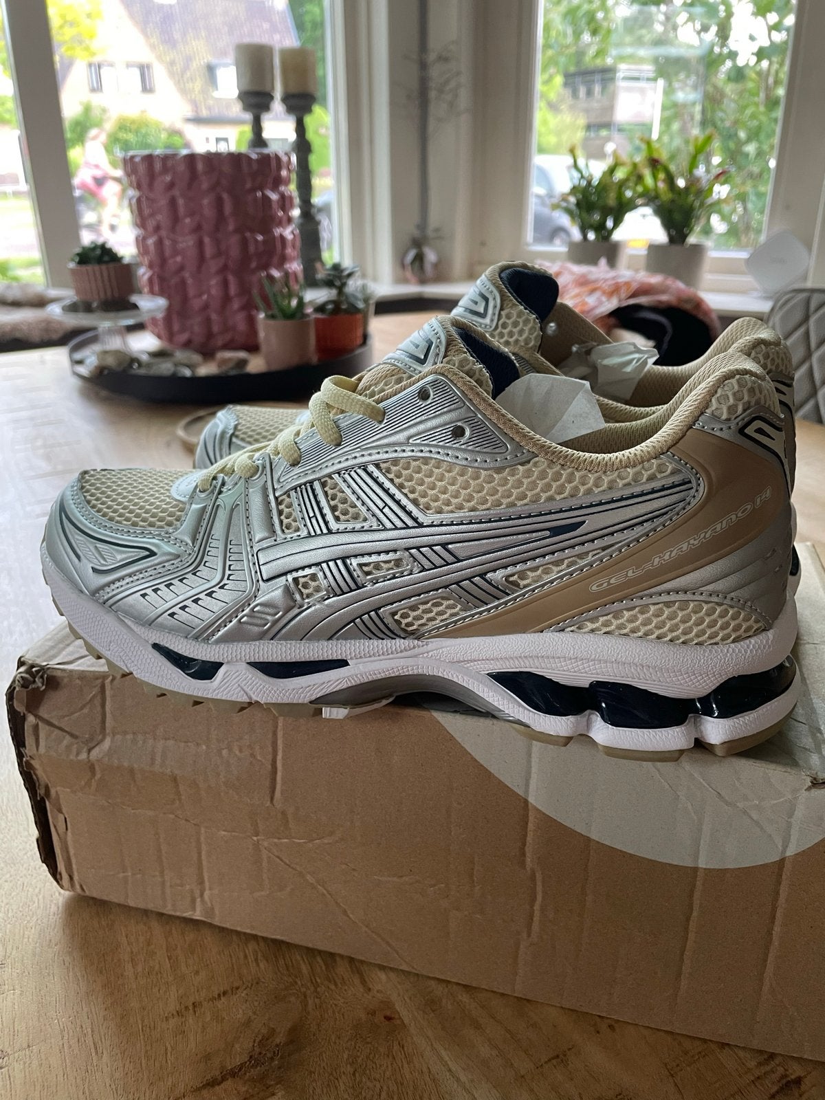 Nieuwe Asics Gel-Kayano 14 sneakers - Zilver/Beige, Ophalen of Verzenden, Nieuw, Beige, Sneakers of Gympen
