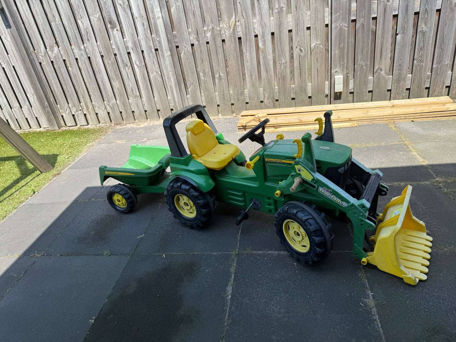 John Deere Speeltraktor met voorlader en aanhanger, Ophalen, Gebruikt