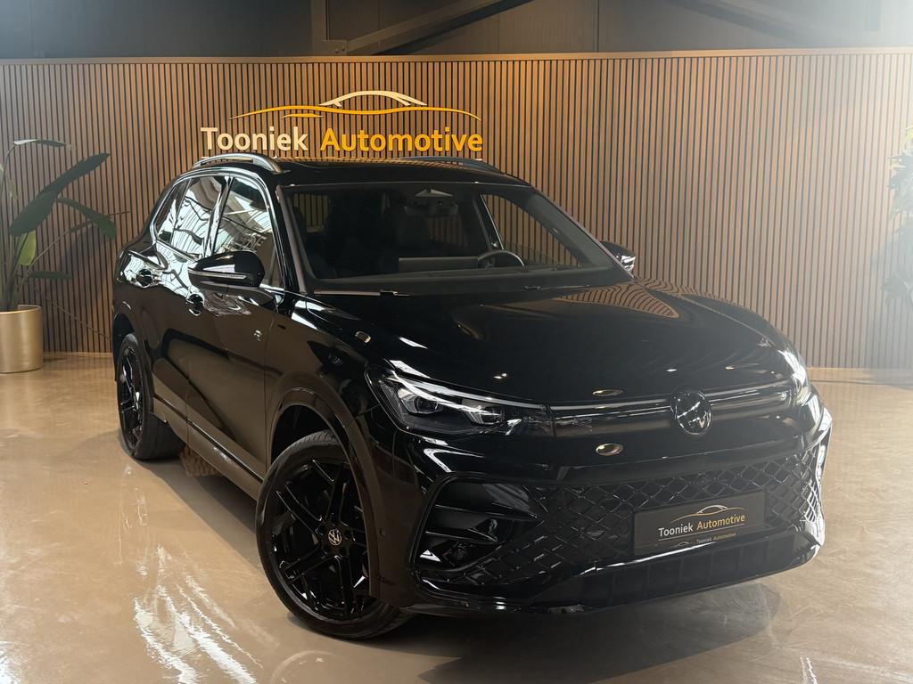 Volkswagen Tiguan 1.5 eHybrid R-Line Edition Black-Line Head, Zwart, 4 cilinders, Automatische klimaatregeling, Zwart
