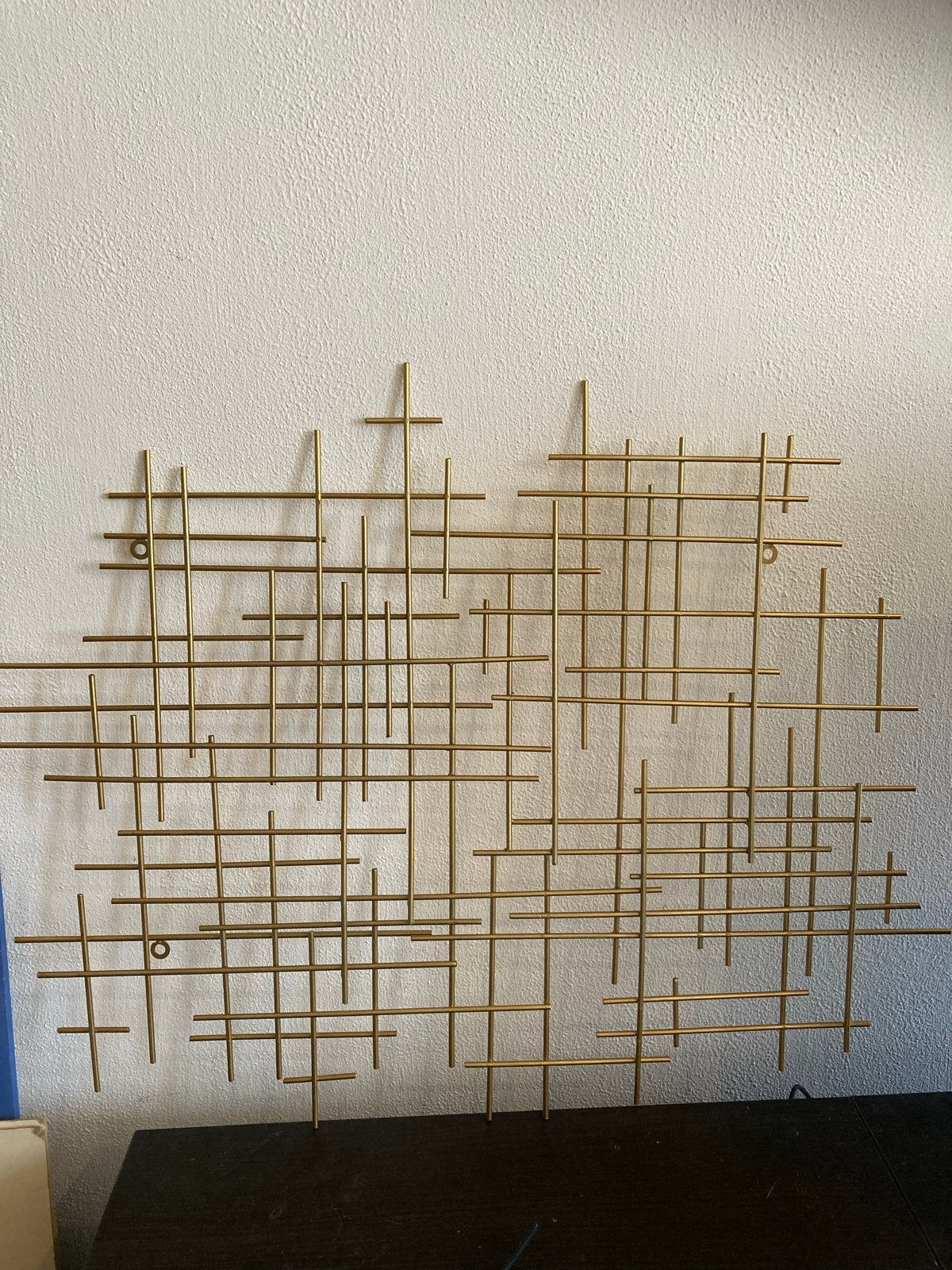 Goud kleurige metalen wanddecoratie, modern design, Ophalen of Verzenden