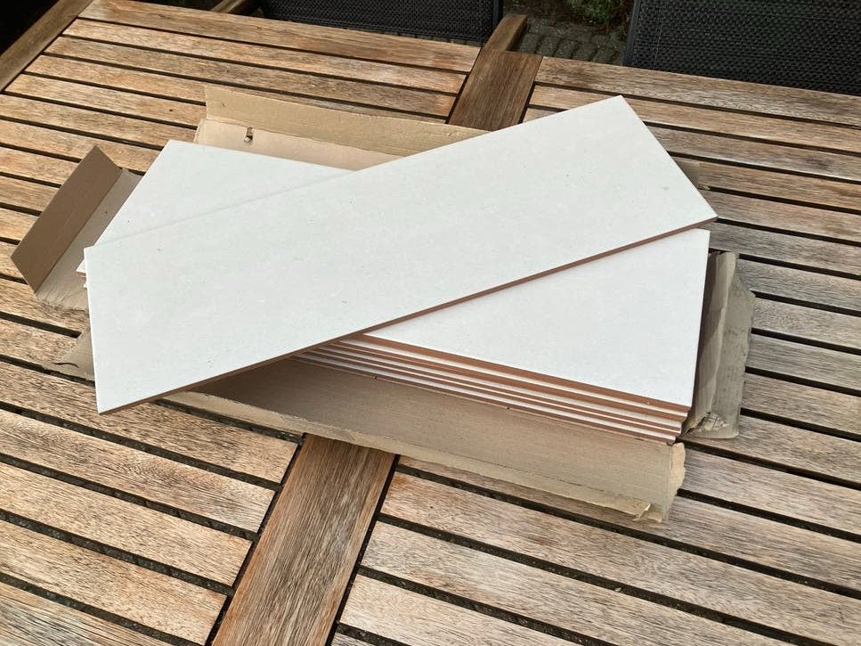 9 badkamertegels 60x20 cm, Doe-het-zelf en Verbouw, Ophalen, 60 cm of meer, Nieuw, Minder dan 5 m²