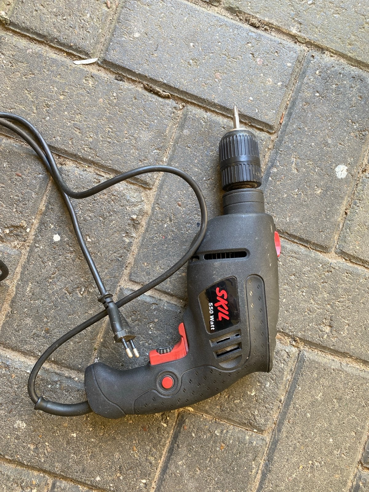 Skil Boormachine 550 Watt - Gebruikt maar functioneel, Ophalen, Gebruikt, 400 tot 600 watt, Boormachine