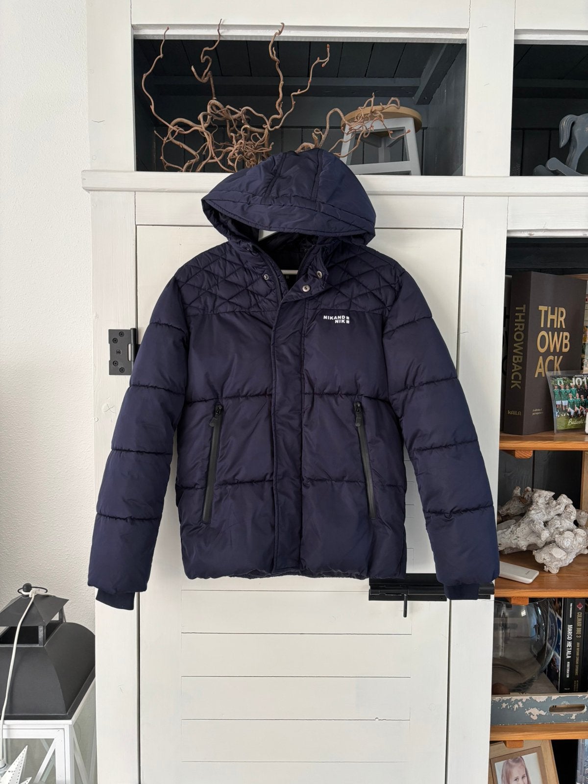 NIK&NIK donkerblauwe gewatteerde winterjas 14/164, Ophalen of Verzenden, Zo goed als nieuw, Jongen, Jas