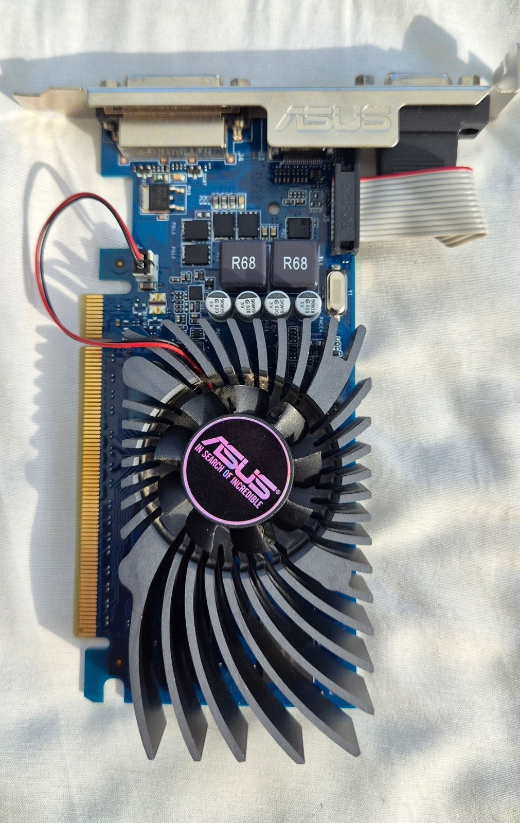 ASUS Grafische Kaart - Perfect voor Basisgebruik, Computers en Software, GDDR, HDMI, Ophalen of Verzenden, Zo goed als nieuw