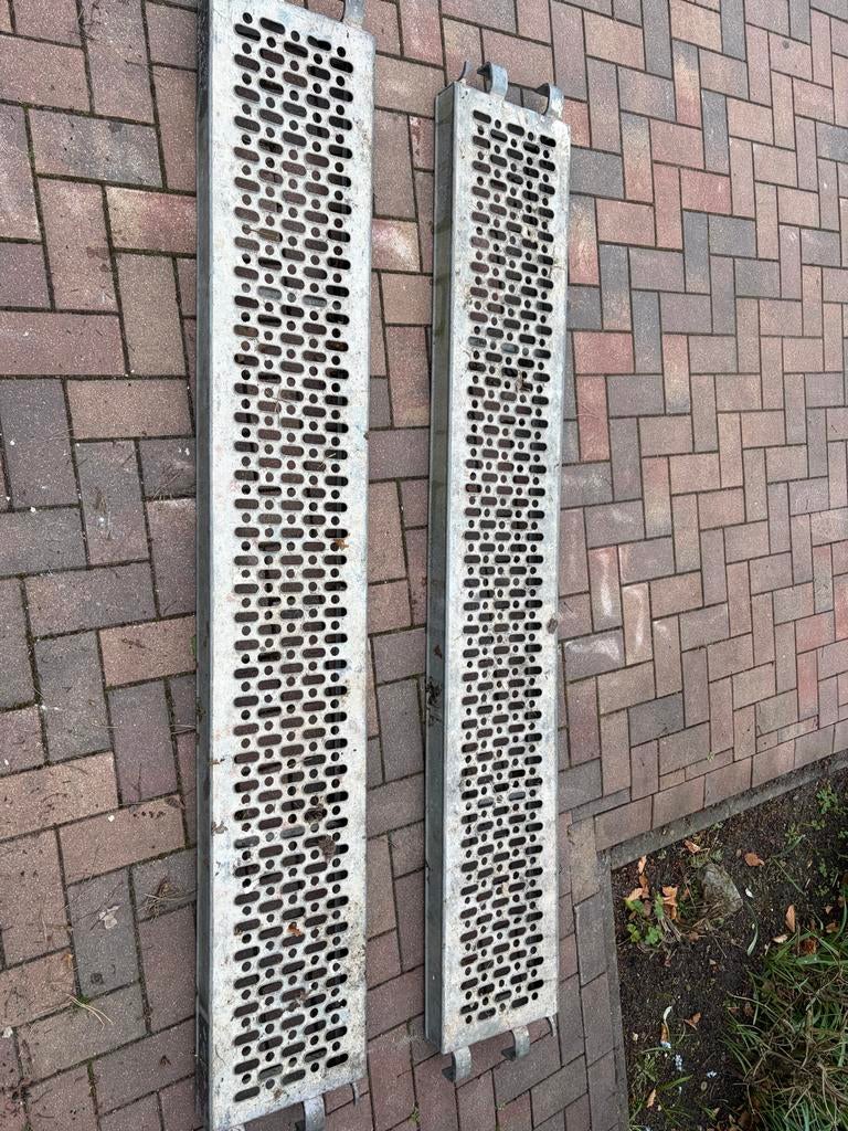 Twee stijger rekken, Doe-het-zelf en Verbouw, Ophalen of Verzenden, Gebruikt, Overige typen, Minder dan 2 meter