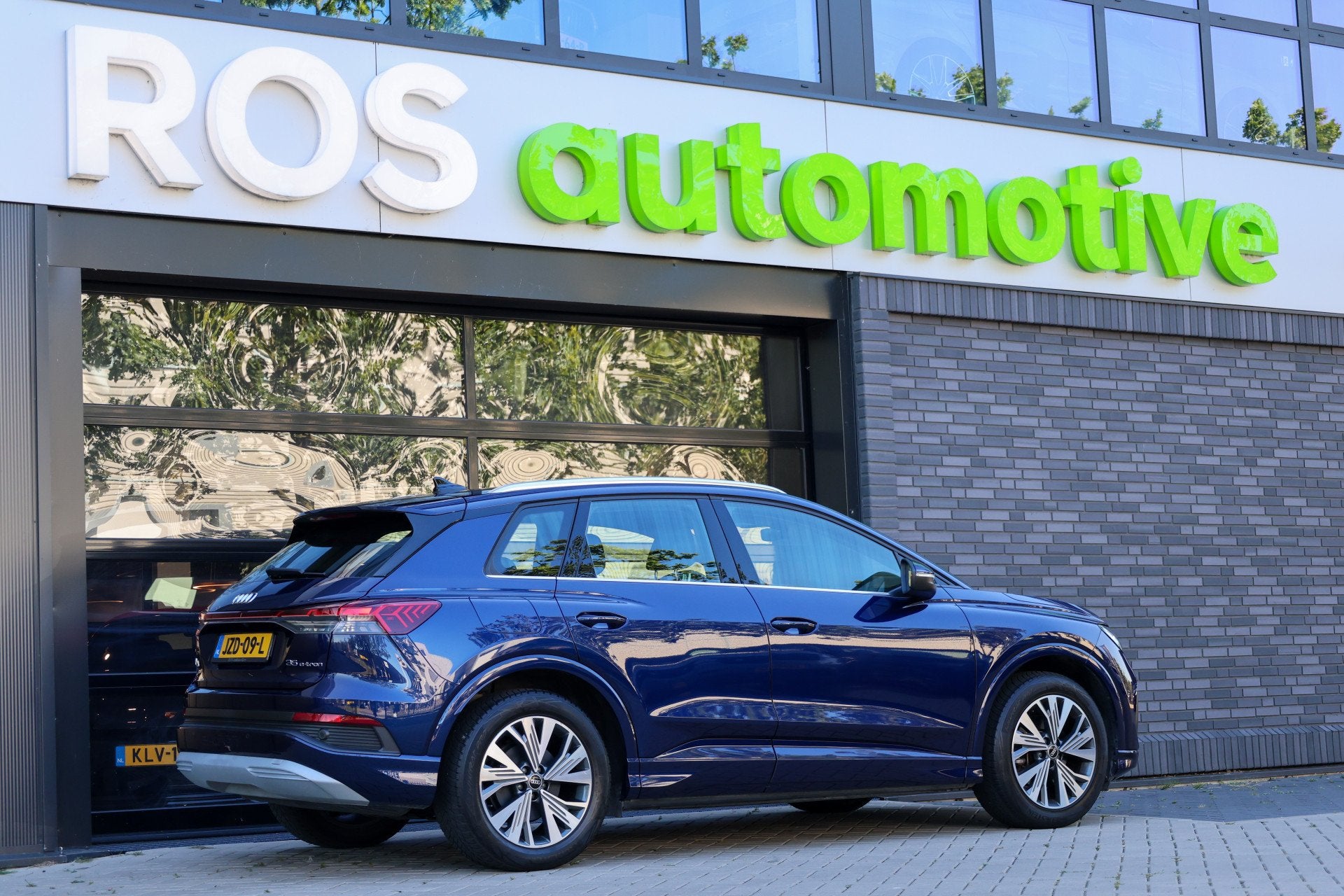 Audi Q4 e-tron 35 Launch edition Advanced Plus 55 kWh | ACC, Auto's, Automaat, Achterwielaandrijving, Gebruikt, Zwart