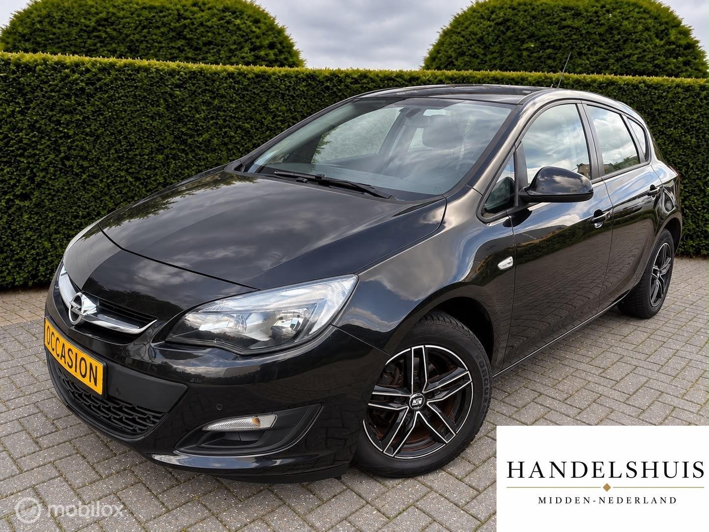 Opel Astra 1.4 120pkAircoTrekhaakCruiseParkeersensorVelgen, Auto's, Voorwielaandrijving, Dealer onderhouden, Stof, Gebruikt