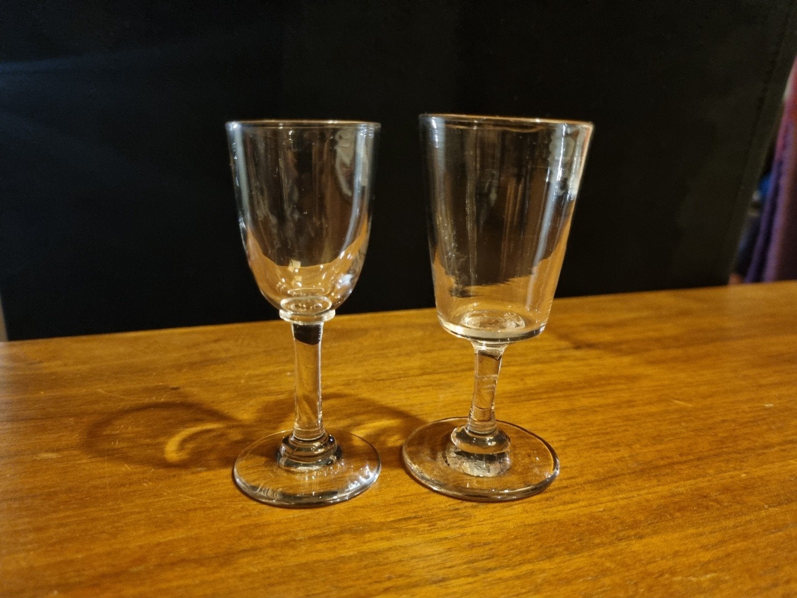 2 oude borrelglaasjes, Ophalen of Verzenden, Zo goed als nieuw, Borrel- of Shotglas