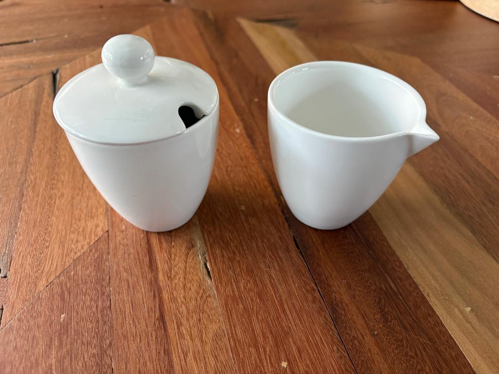 Suikerpot en melkkan set vtwonen Ivory White, Huis en Inrichting, Keuken | Servies, Overige typen, Ophalen of Verzenden, Zo goed als nieuw