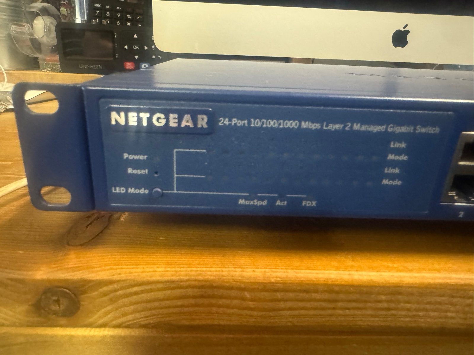 NETGEAR GSM7224 24-poorts Managed Gigabit Switch ProSAFE, Ophalen of Verzenden, Gebruikt