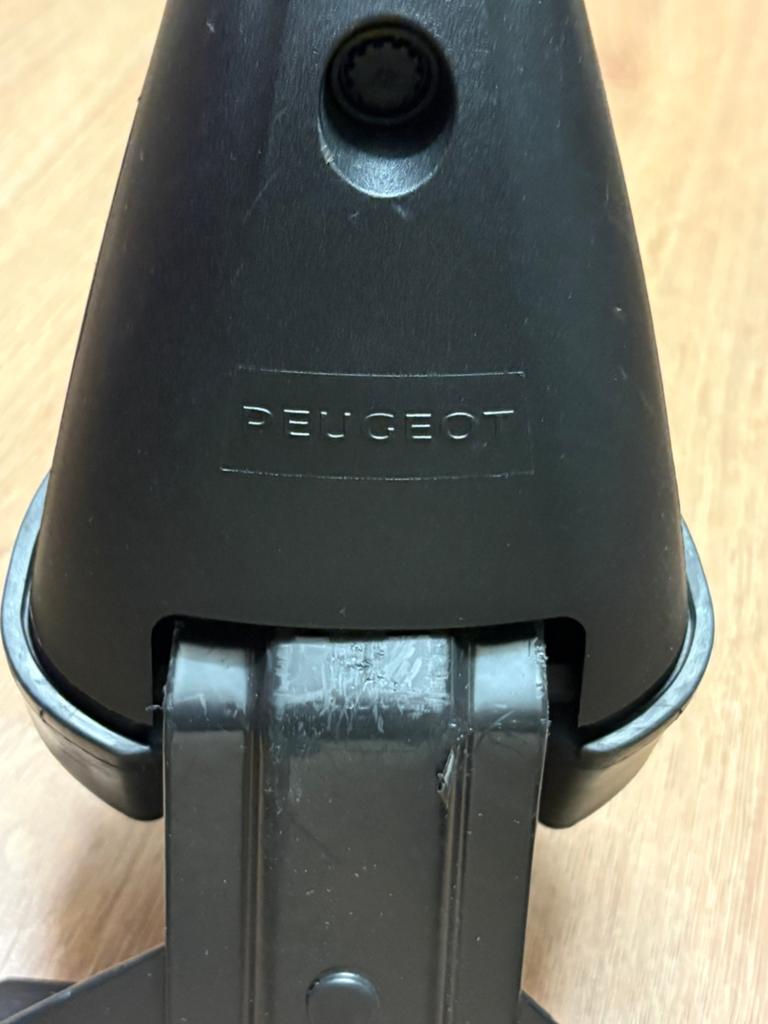 Dakdragers Peugeot, Ophalen, Zo goed als nieuw