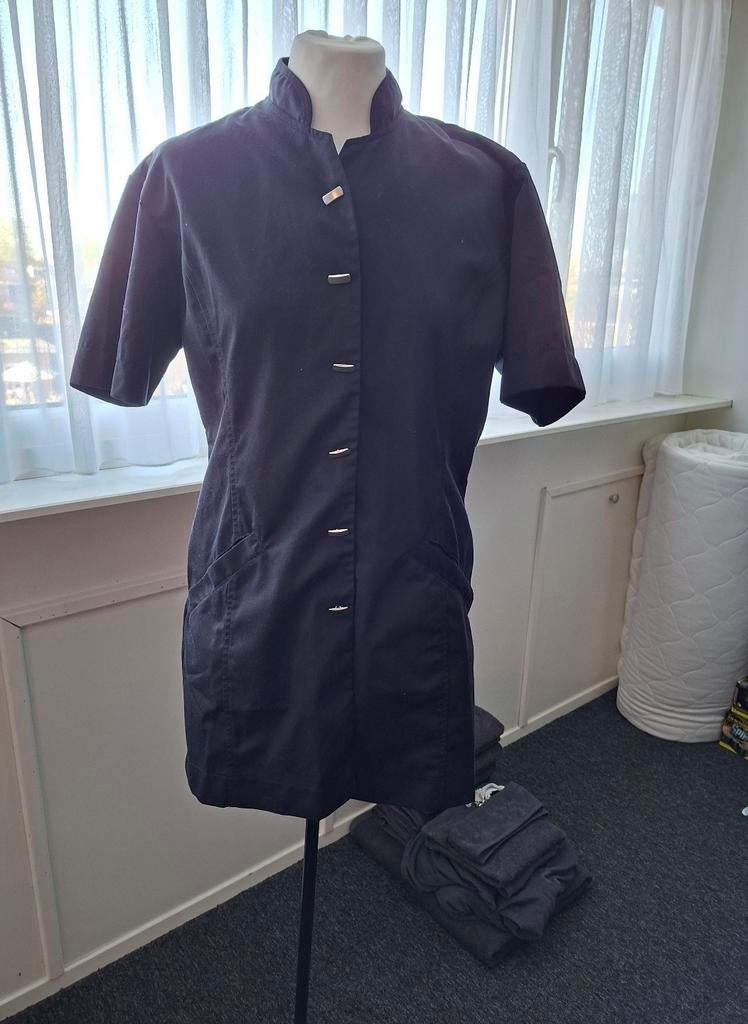 Zwart jasje (opleiding) schoonheidsspecialiste, zgan maat M, Kleding | Dames, Jasjes, Kostuums en Pakken, Zo goed als nieuw, Jasje