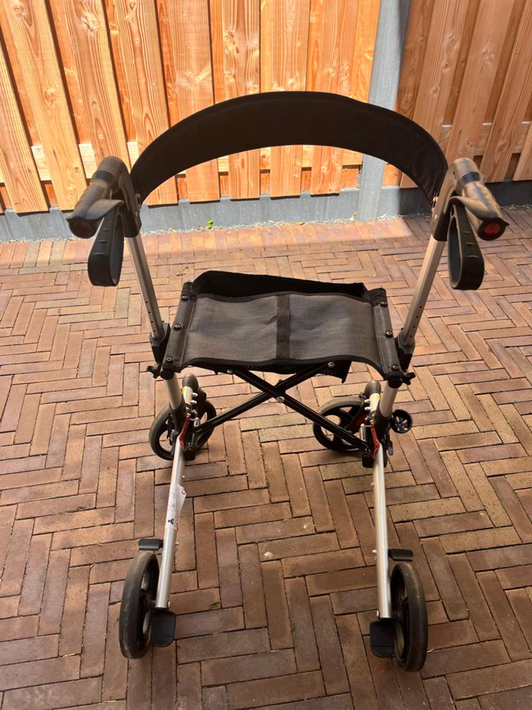 Rollator, Ophalen of Verzenden, Lichtgewicht, Zo goed als nieuw