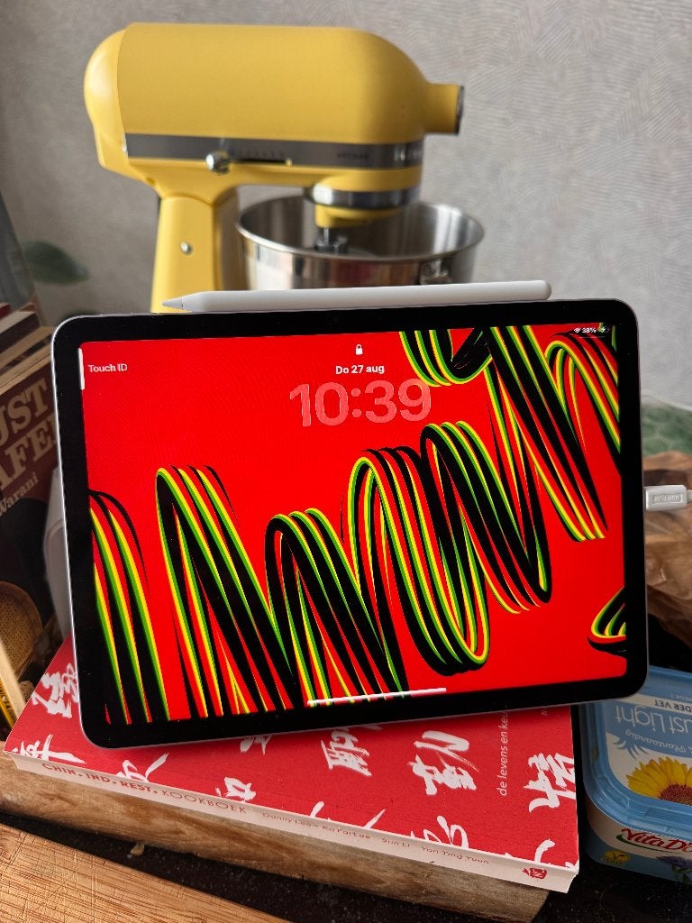 iPad Air M2 (2022) 128GB Wi-Fi-krasvrij-accu-98%-82 cycles, Overige kleuren, Apple iPad Air, 11 inch, Ophalen of Verzenden