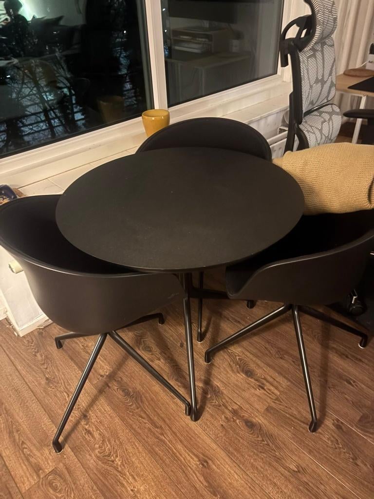 Round table with 3 swivel chairs, Ophalen, 50 tot 100 cm, Rond, 50 tot 100 cm