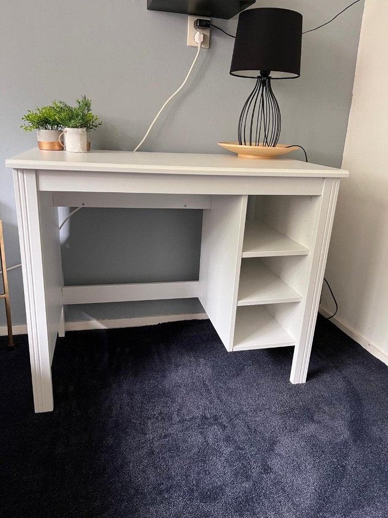 Mooi cadeau! Nieuw bureau., Ophalen, 90 cm, Schoolbureau, Kabelgoot