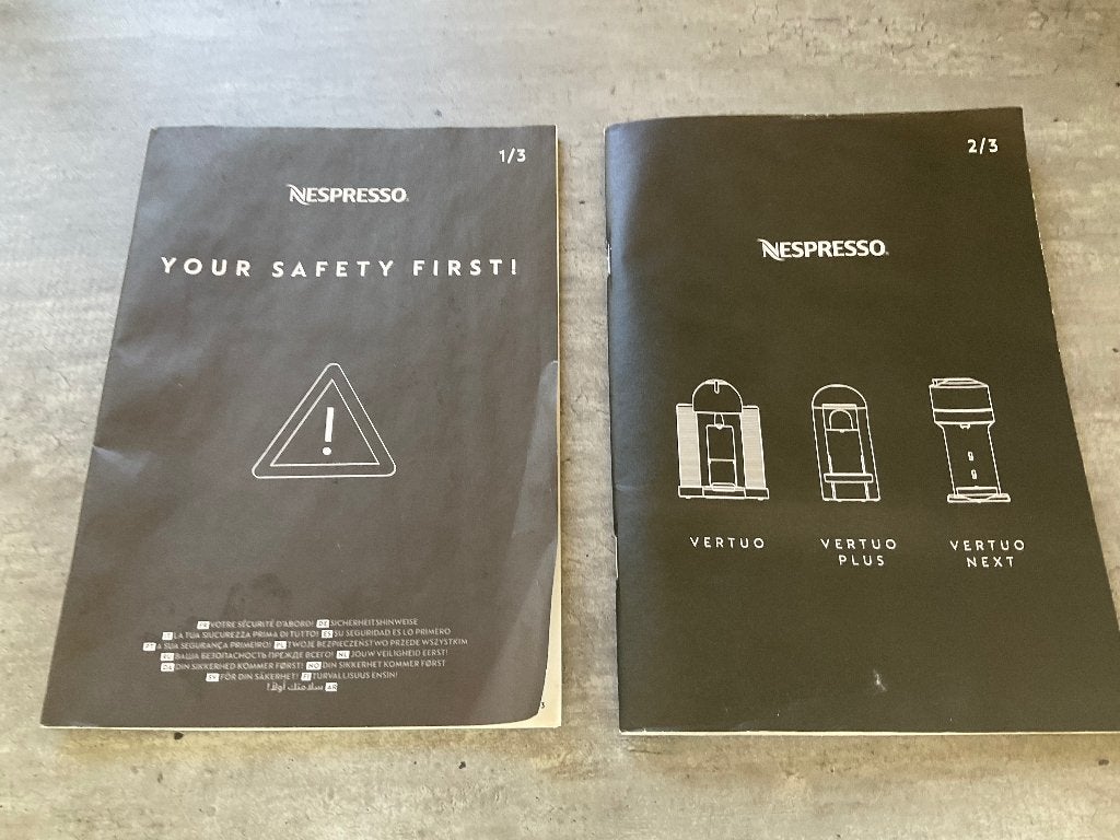 Nespresso Vertuo plus, Ophalen, Koffiemachine, Zo goed als nieuw, 2 tot 4 kopjes