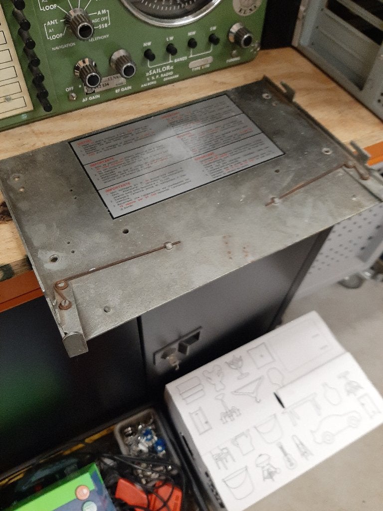 Sailor rt 144 achter plaat, Ophalen, Communicatie