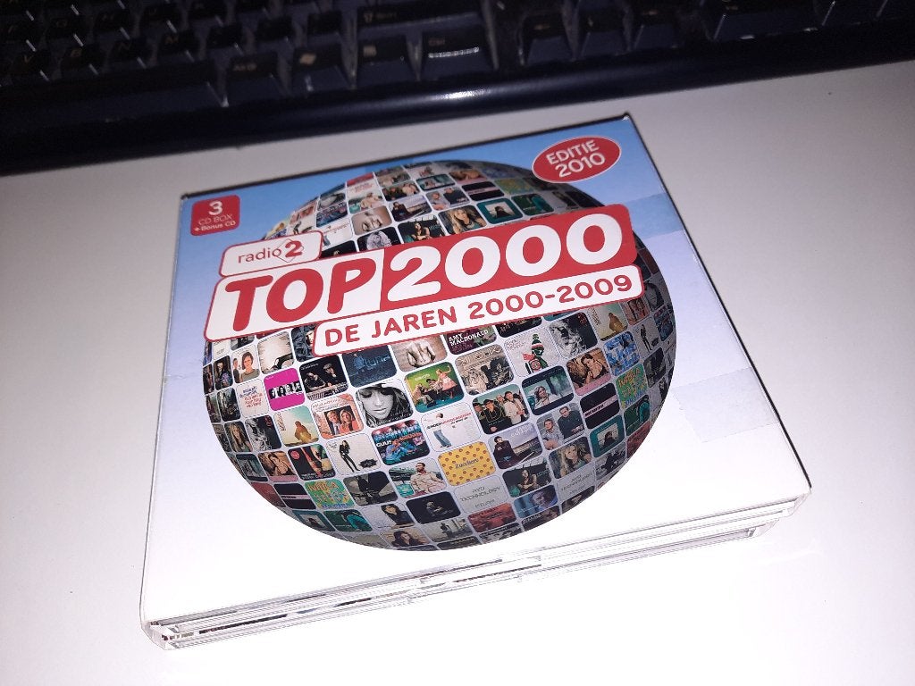 4 CD BOX Top 2000 - De Jaren 2000 - 2009 / Editie 2010, Cd's en Dvd's, Ophalen, Zo goed als nieuw, Pop