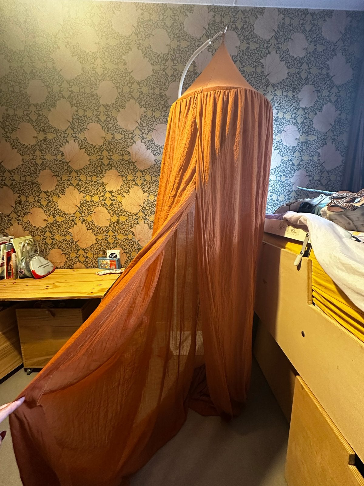 Mooie roestbruine klamboe met standaard, Kinderen en Baby's, Oranje, Overige merken, Inclusief standaard, Ophalen of Verzenden