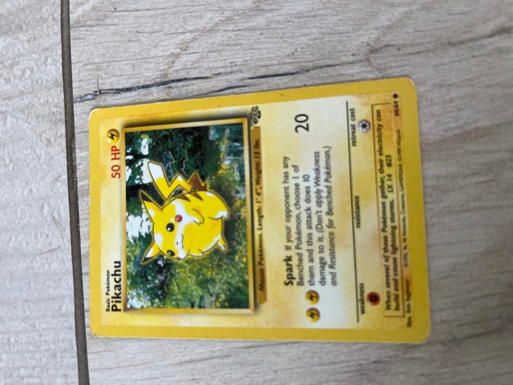 Pikachu Pokémon kaart 60/64 (Base Set 2), Ophalen of Verzenden, Gebruikt, Losse kaart