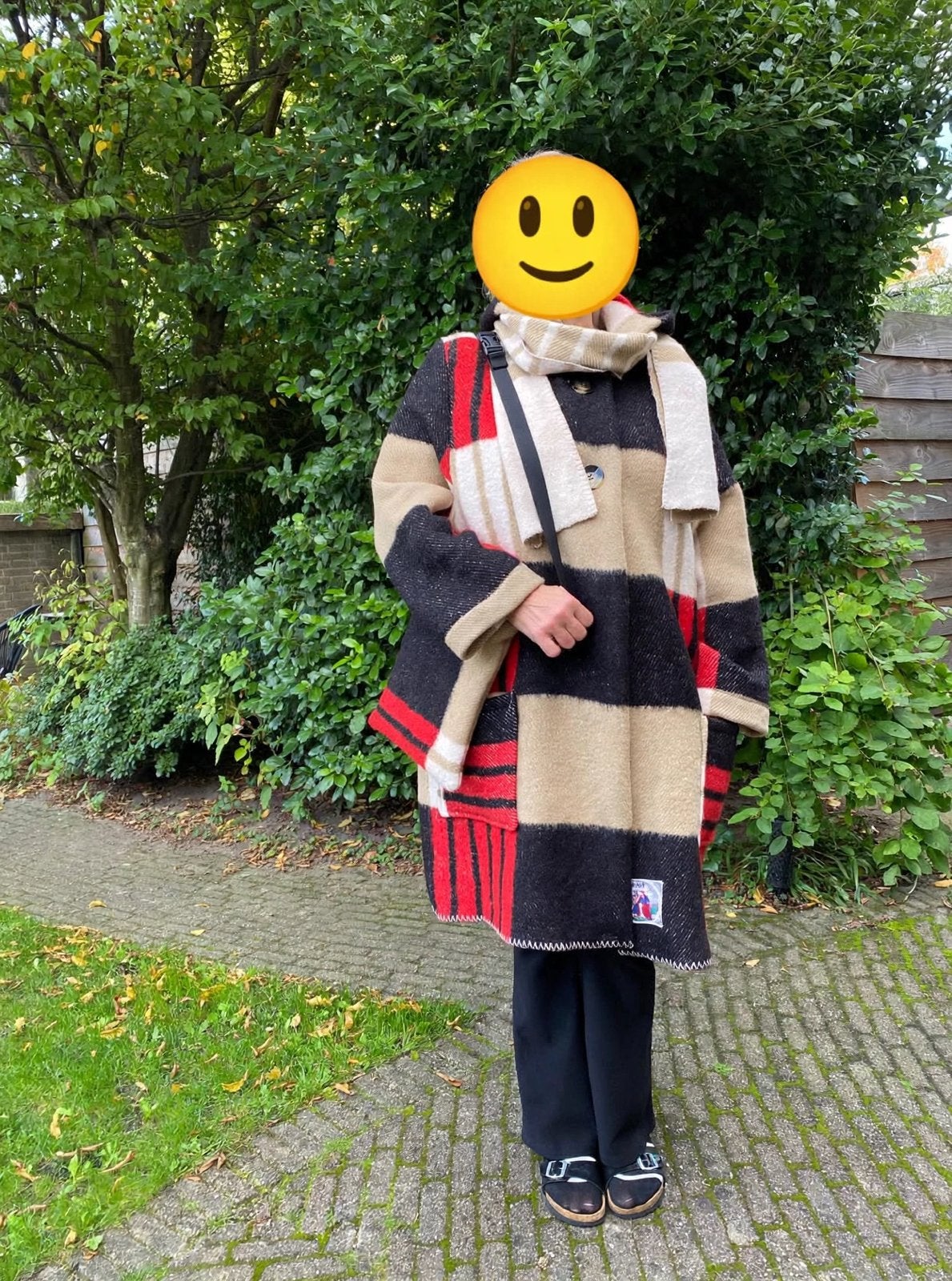 Wollen vintage deken jas, Ophalen of Verzenden, Zo goed als nieuw, Maat 42/44 (L), Rood