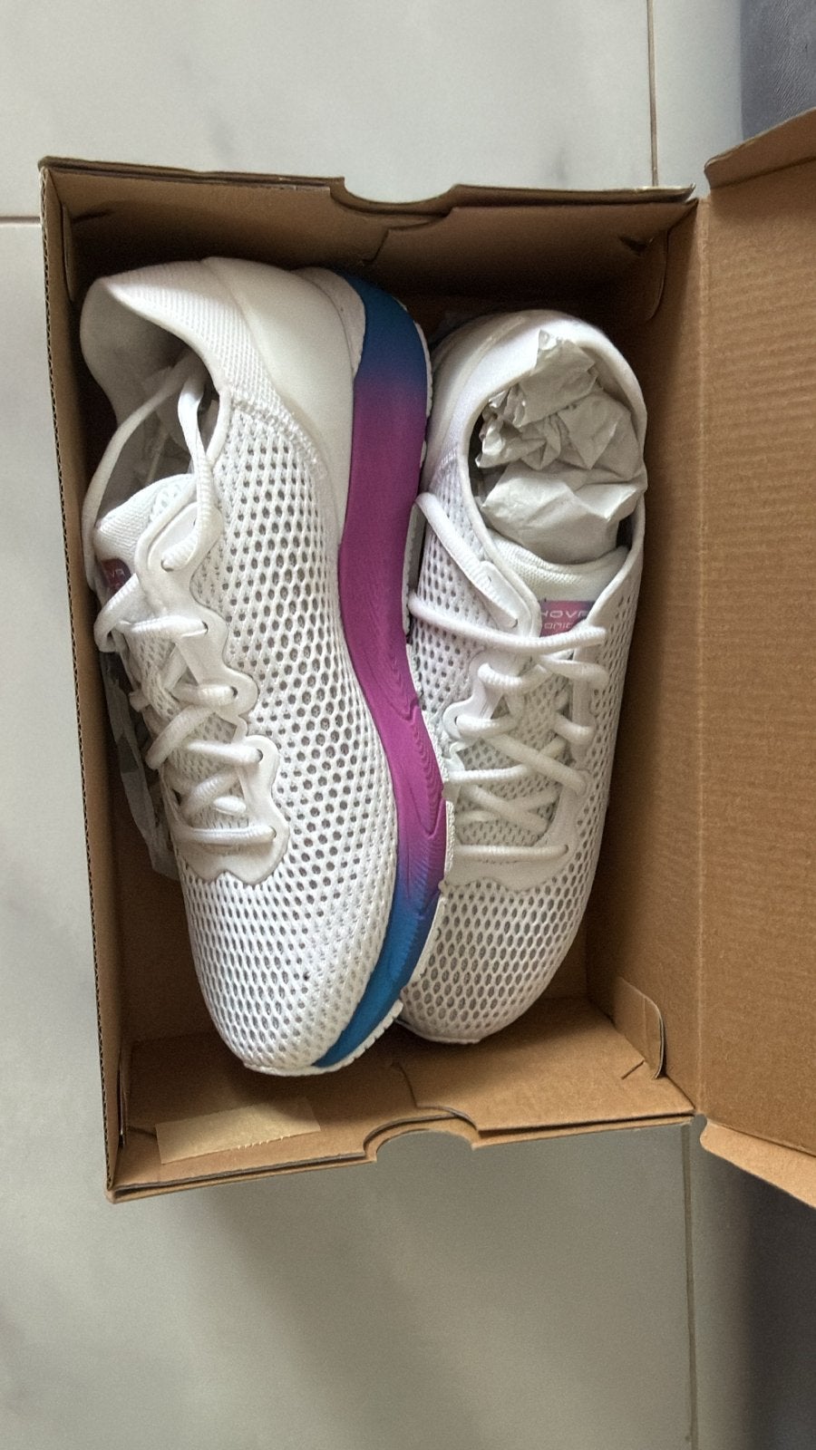 Nieuwe Under Armour HOVR Sonic 4 hardloopschoenen dames, Ophalen of Verzenden, Nieuw, Wit, Sportschoenen
