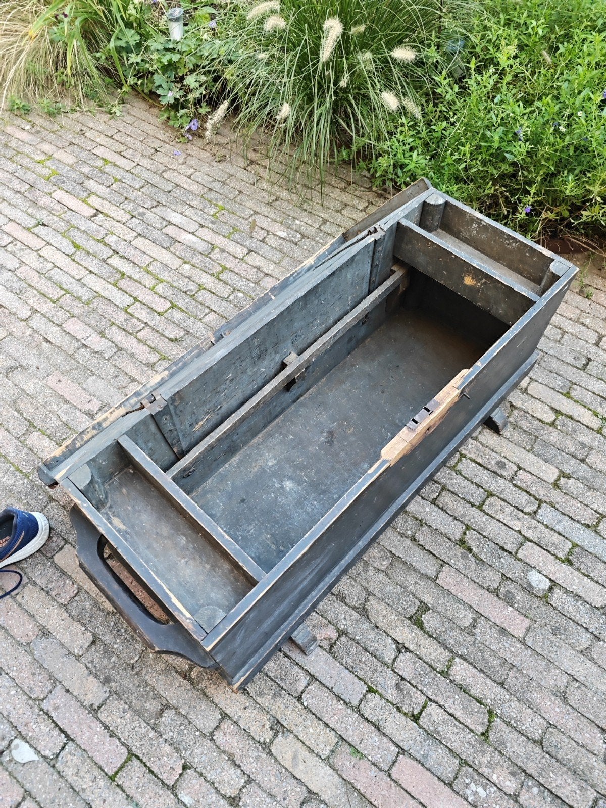 Antieke houten kist - Zwart met handvatten Timmermans kist, Antiek en Kunst, Ophalen