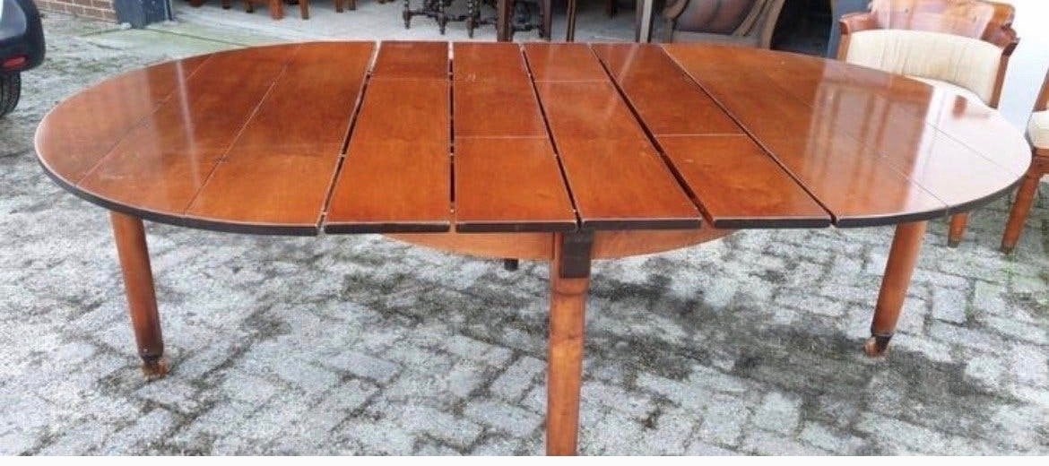 Uitschuifbare eettafel en meubels- MAGAZIJN OPRUIMING, Antiek en Kunst, Ophalen