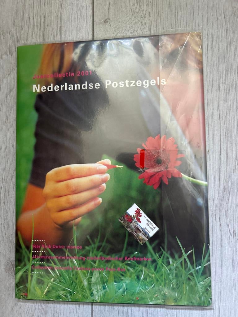 Postzegels ongeopend jaarset 2001 Nederlandse Postzegels, Postzegels en Munten, Postzegels | Nederland, Ophalen of Verzenden, Na 1940